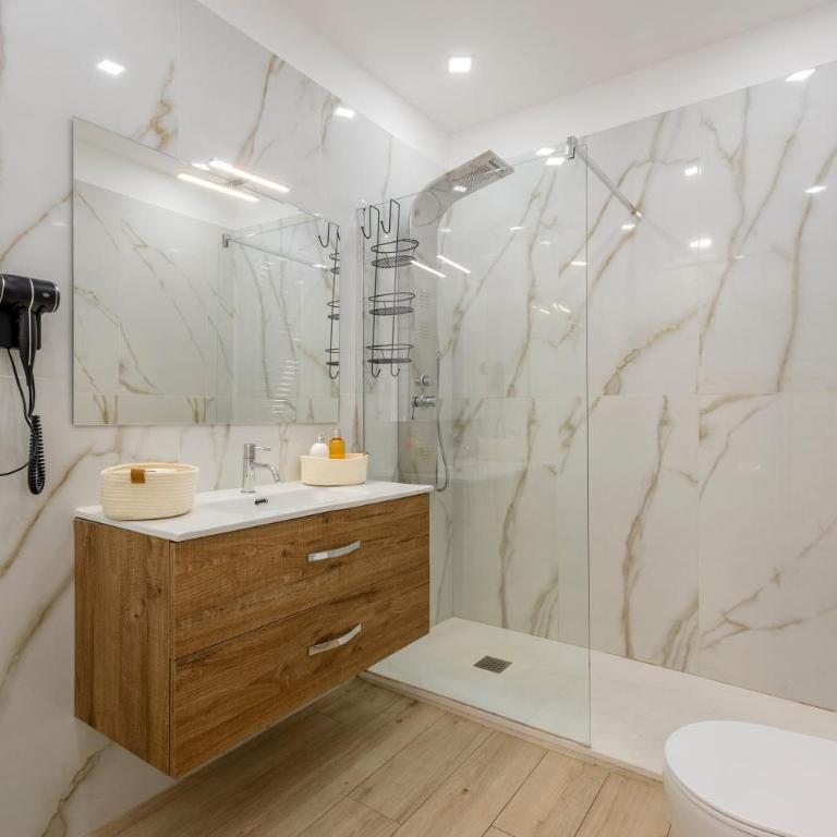Mangano Suite Apartment - Appartamento Superior con Vista Città - 7