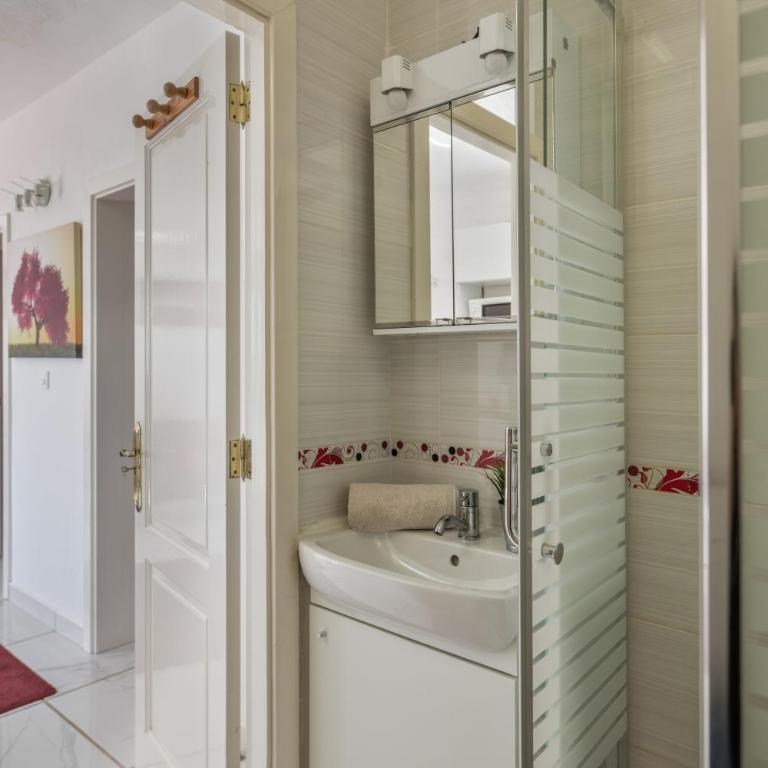 Casa Eden - Apartamento Deluxe de 2 dormitorios con vistas al jardín - 13