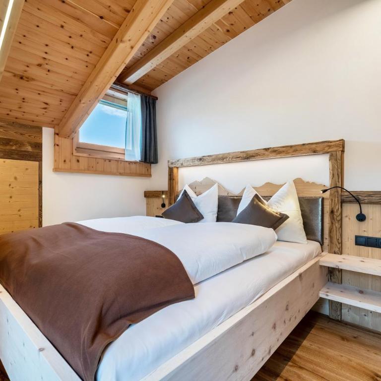 Haughof Apartement Lärchenweide - Two-Bedroom Deluxe Apartment with Garden View - 8