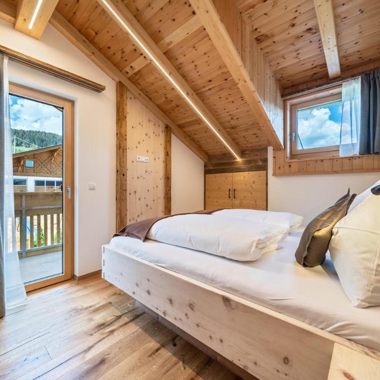 Haughof Apartement Lärchenweide - Two-Bedroom Deluxe Apartment with Garden View - 9