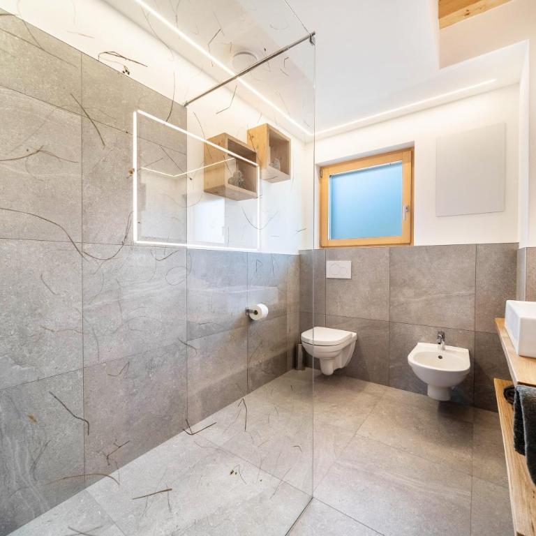 Haughof Apartement Lärchenweide - Two-Bedroom Deluxe Apartment with Garden View - 13
