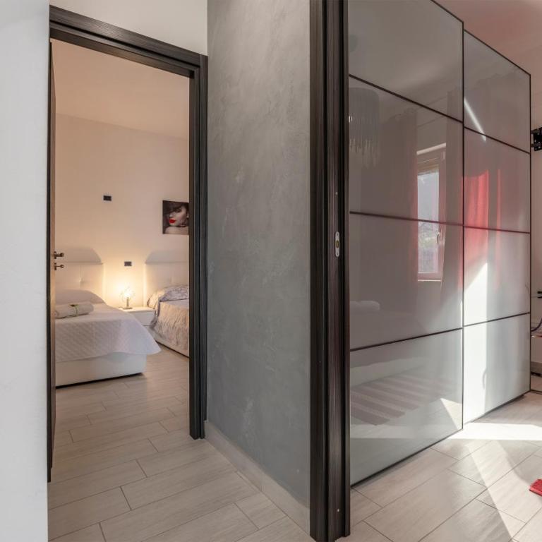 Lido Azzurro Sea Appartments - Apartamento de 2 dormitorios con vistas a la montaña - 16