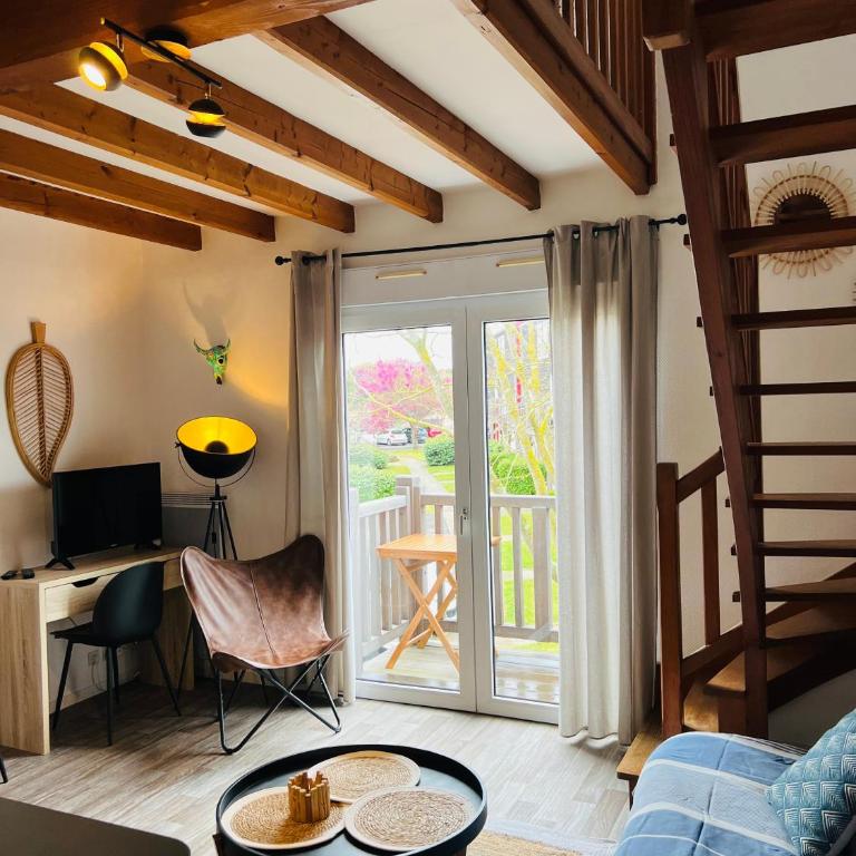 Chaleureux Et Lumineux Duplex T2 - Superior Apartment mit 1 Schlafzimmer und Balkon - 8