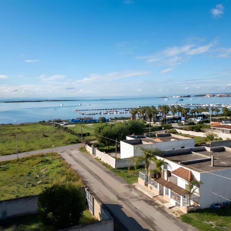 Riva d’Oro Sea View - Casa con 2 Camere da Letto - 10