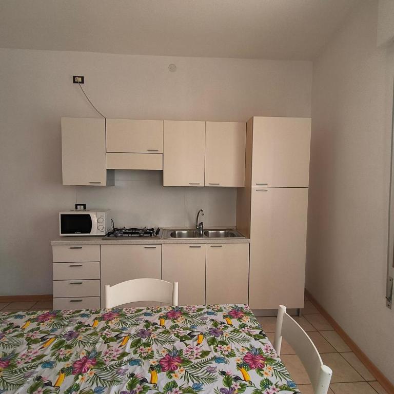 Villa Nicole - Appartamento Deluxe con 2 Camere da Letto e Balcone - 5