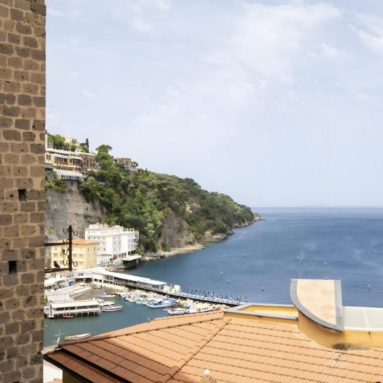 Casa Annabella - Superior One-Bedroom Apartment with Balcony - 20