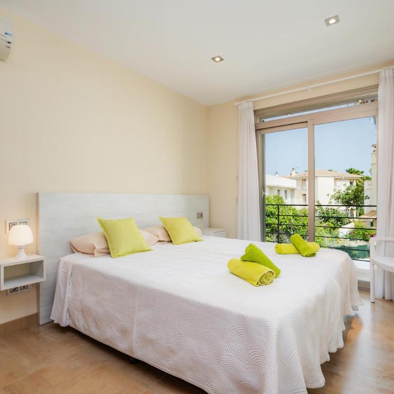 Casa Juan - Three-Bedroom House - 17