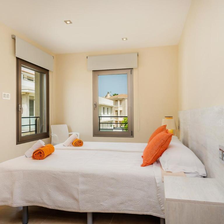Casa Juan - Three-Bedroom House - 14