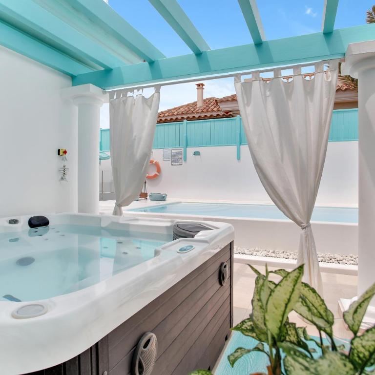 Orange Light with private pool - Villa con vistas al mar - 2