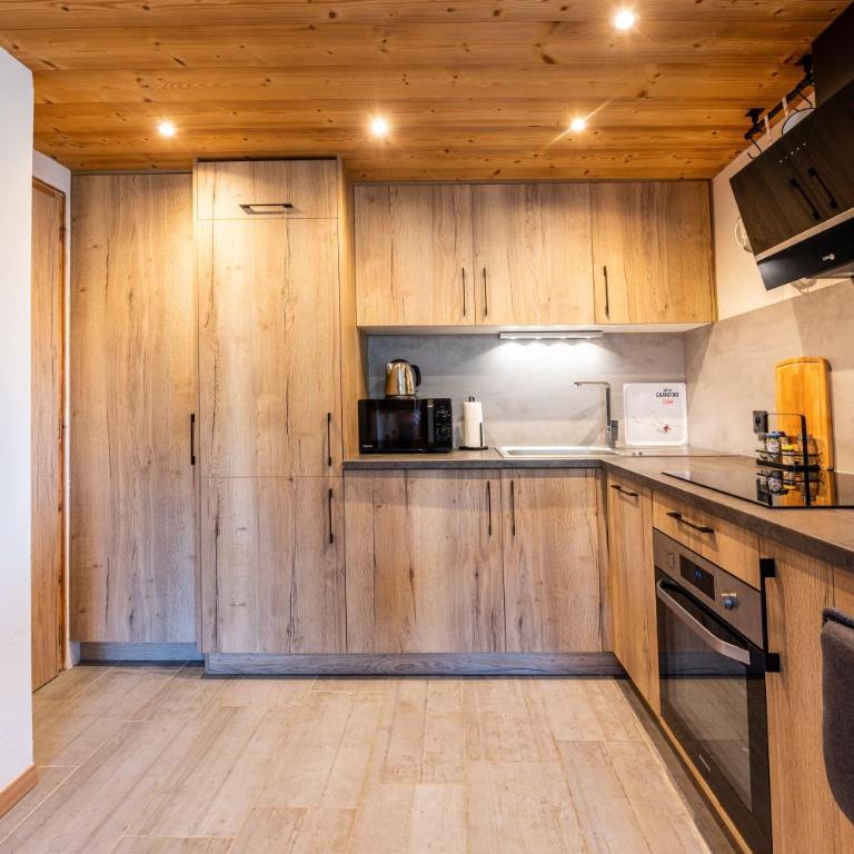Appartement Les Genevriers - Deluxe Apartment mit Balkon und 2 Schlafzimmern - 14