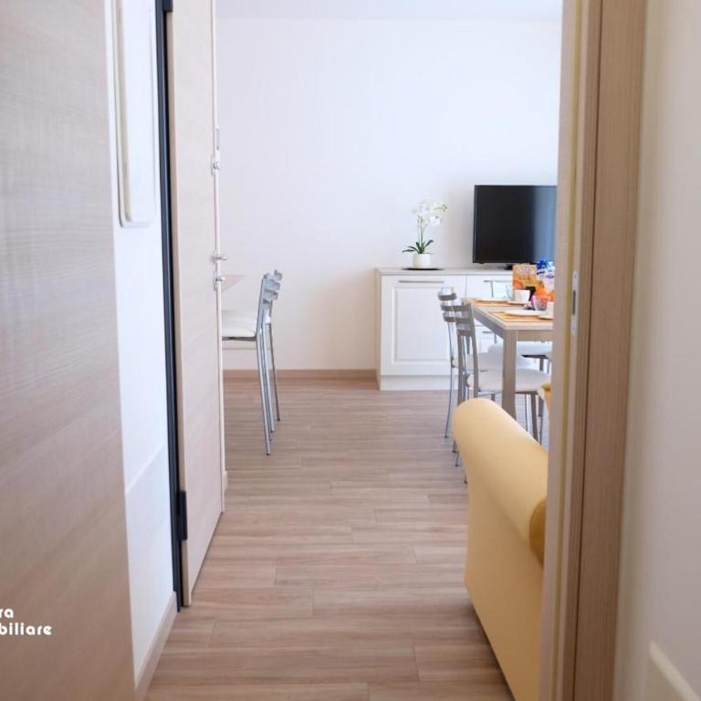 Torre Gidone 2 - Two-Bedroom Deluxe Apartment with Ocean View - 10