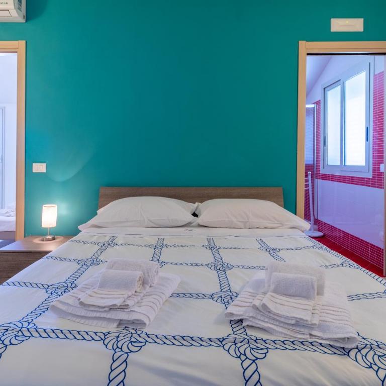 Saija Attico - Premium Apartment mit 3 Schlafzimmern und Balkon - 10
