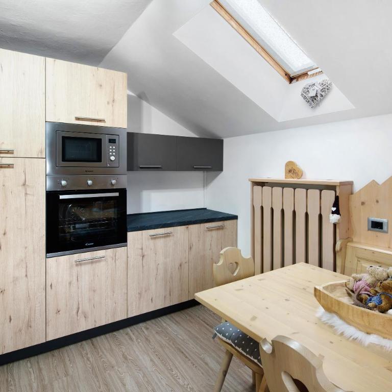 Appartamento Primavera 3 - Appartamento Deluxe con 2 Camere da Letto e Vista Giardino - 10