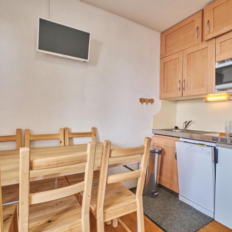 Le val d' Huez - 5 pers - Appartement 2 Chambres Deluxe avec Balcon - 8