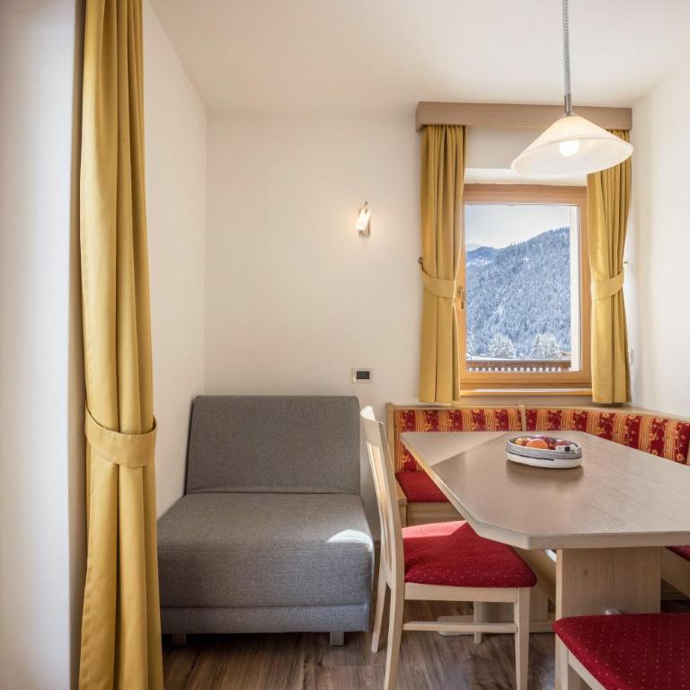Runcac Apt Corn - Appartamento Superior con 1 Camera da Letto e Balcone - 9