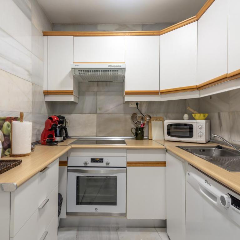 Comfortable Yacht Club Apartment - Apartamento Superior de 1 dormitorio con balcón - 12