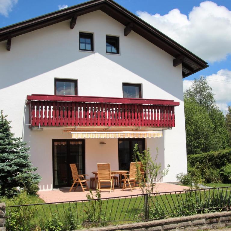 Villa Hilde - Deluxe-Apartment mit 2 Schlafzimmern und Gartenblick - 1