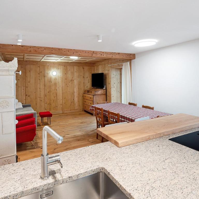 Casa Patty Moena - Appartamento Deluxe con 2 Camere da Letto e Balcone - 11