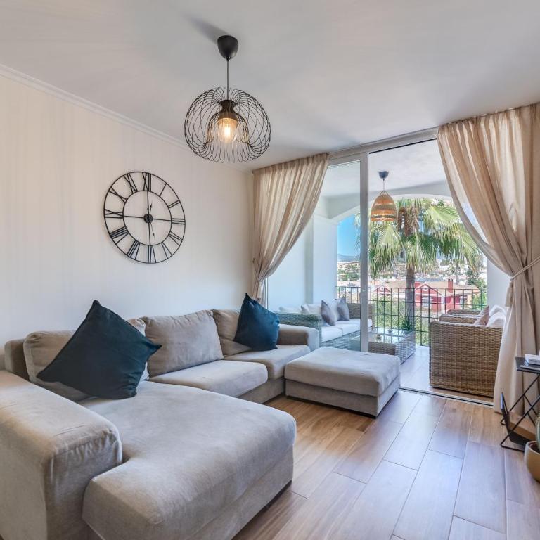 Marbella Beach San Pedro - Two-Bedroom Deluxe Apartment with Garden View - 3