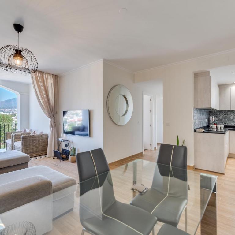 Marbella Beach San Pedro - Two-Bedroom Deluxe Apartment with Garden View - 5