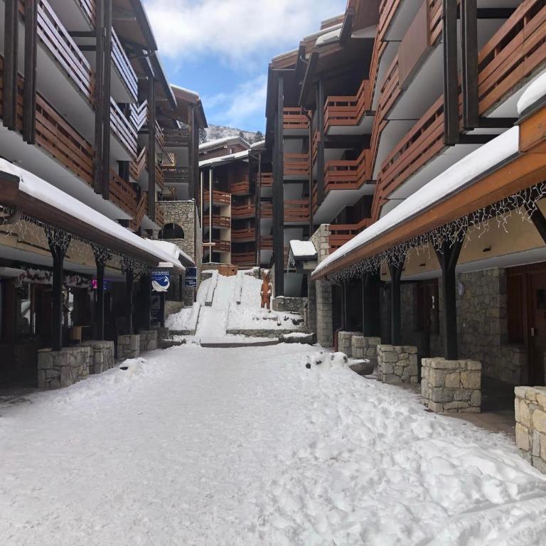 Appartement Le Creux de l'Ours - Superior One-Bedroom Apartment with Balcony - 24