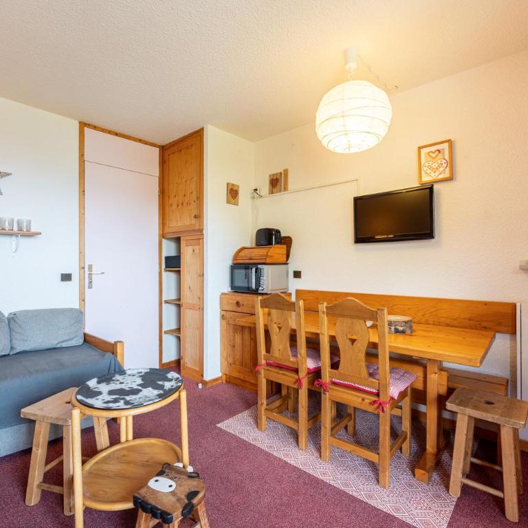 Appartement Le Creux de l'Ours - Superior One-Bedroom Apartment with Balcony - 2
