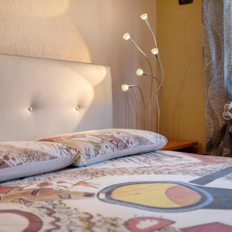 Casa Michod Chatillon - Nonna Genia - Appartamento Deluxe con 2 Camere da Letto e Vista Giardino - 6