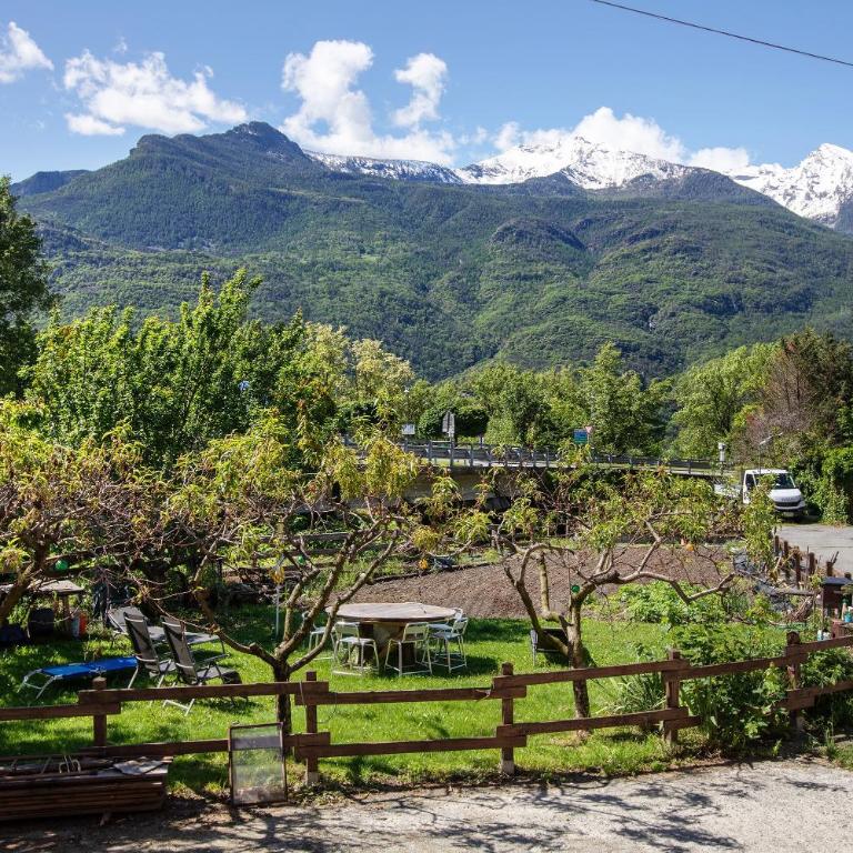 Casa Michod Chatillon - Nonna Genia - Appartamento Deluxe con 2 Camere da Letto e Vista Giardino - 25