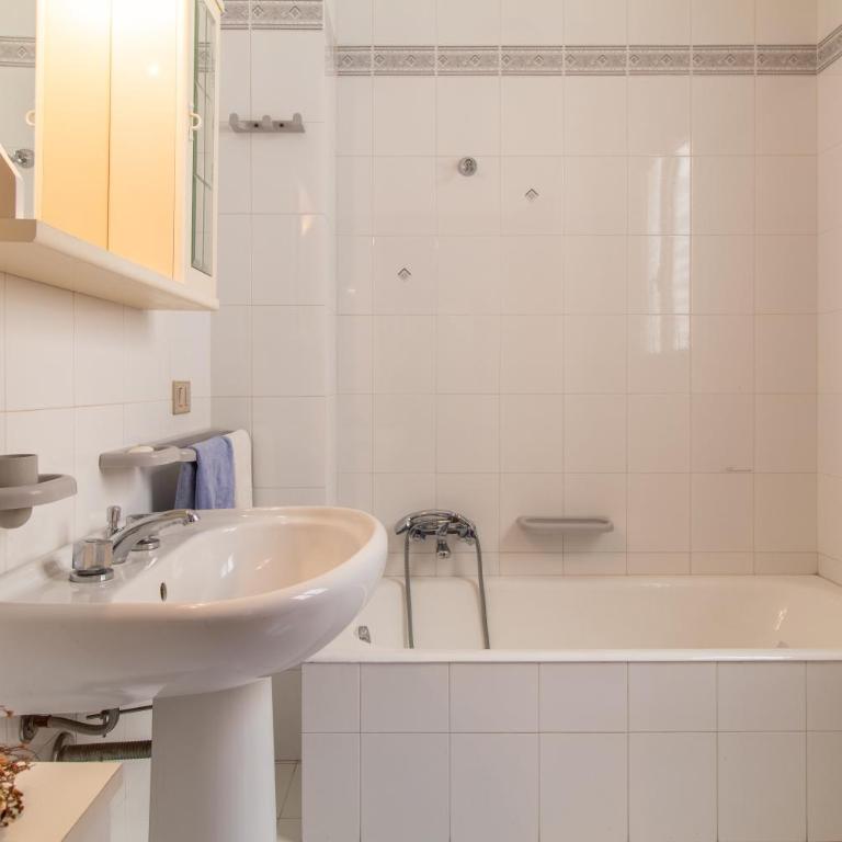 Appartamento vicino al mare - Two-Bedroom Deluxe Apartment with Balcony - 19