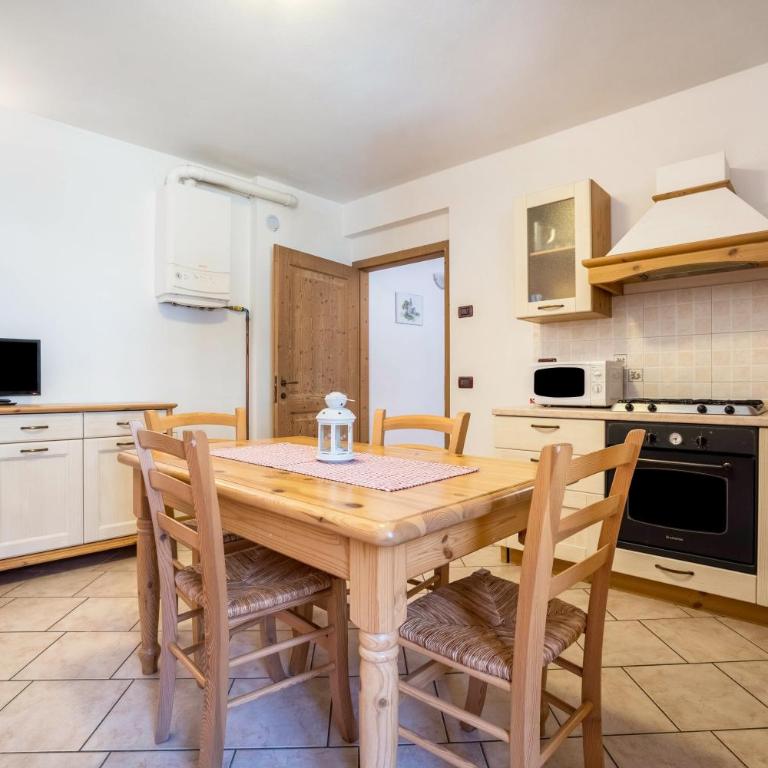 Agritur piazera con terrazzo - Two-Bedroom Apartment with Mountain View - 12