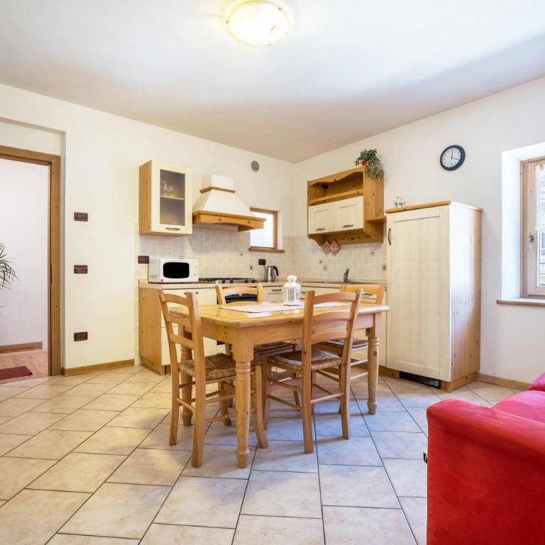 Agritur piazera con terrazzo - Two-Bedroom Apartment with Mountain View - 14