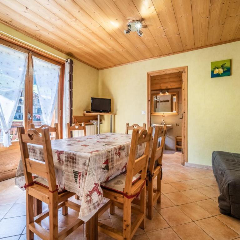 Apt Chénives 2 - Morzine - Appartamento Deluxe con 2 Camere da Letto e Vista Giardino - 6