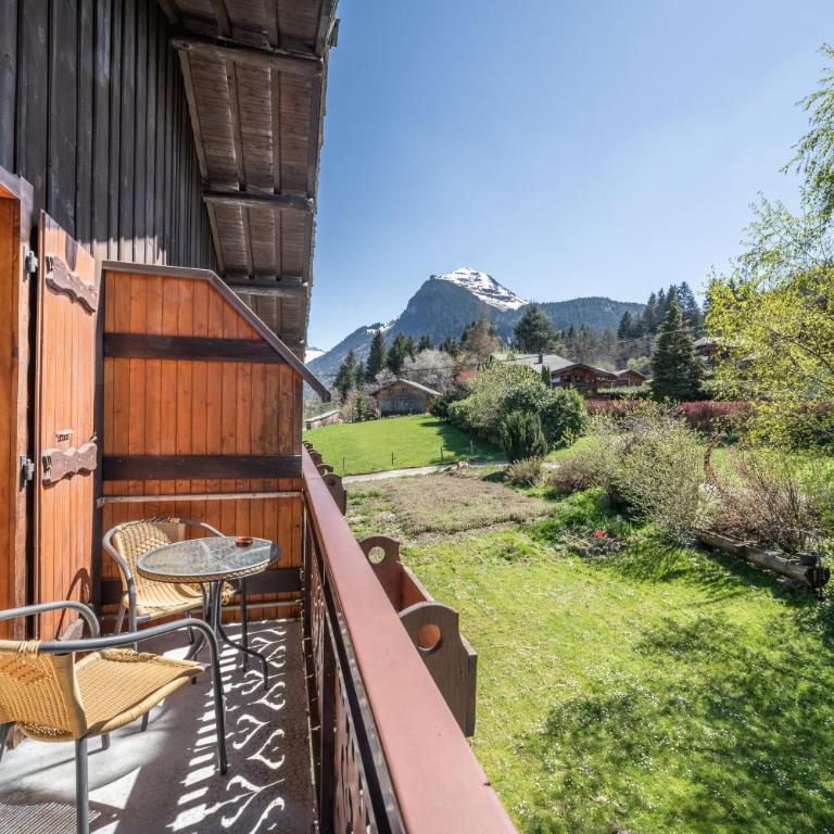 Apt Chénives 2 - Morzine - Appartamento Deluxe con 2 Camere da Letto e Vista Giardino - 1