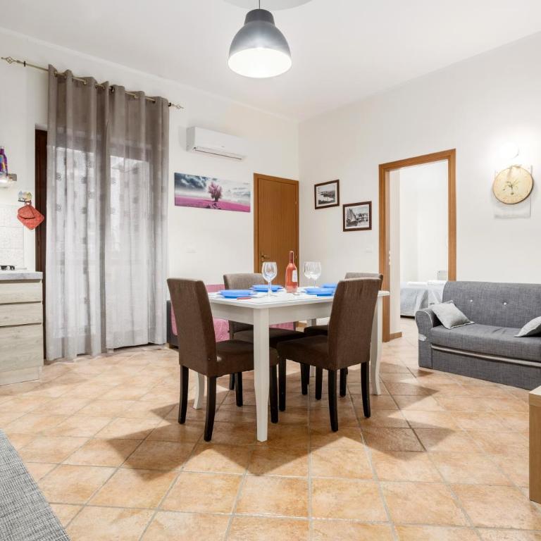La casa di Faby - Appartamento Deluxe con 2 Camere da Letto e Balcone - 16