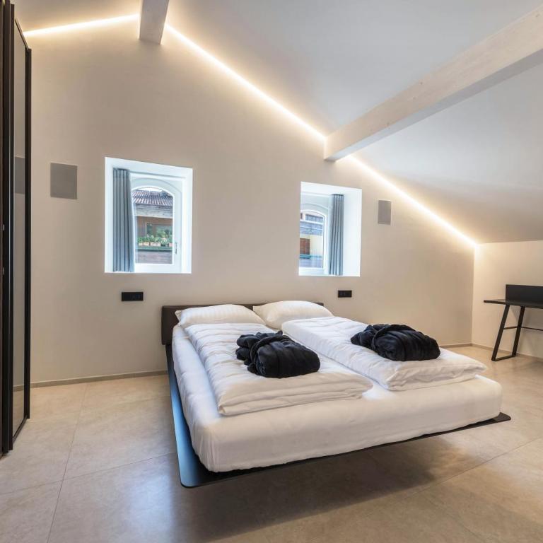 App 302 Palazzo Cavour - Appartamento con 2 Camere da Letto e con Vista Montagna - 10