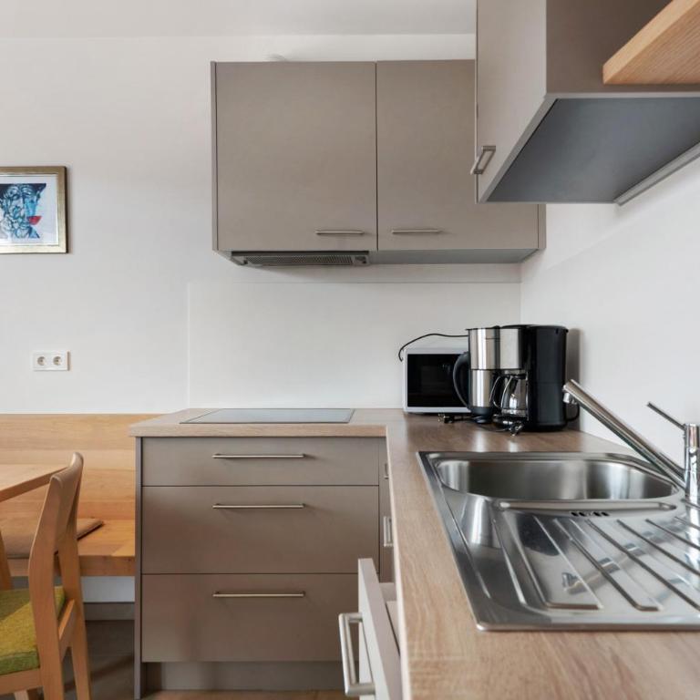 Haus Pferscher - Appartamento Deluxe con 2 Camere da Letto e Vista Giardino - 7