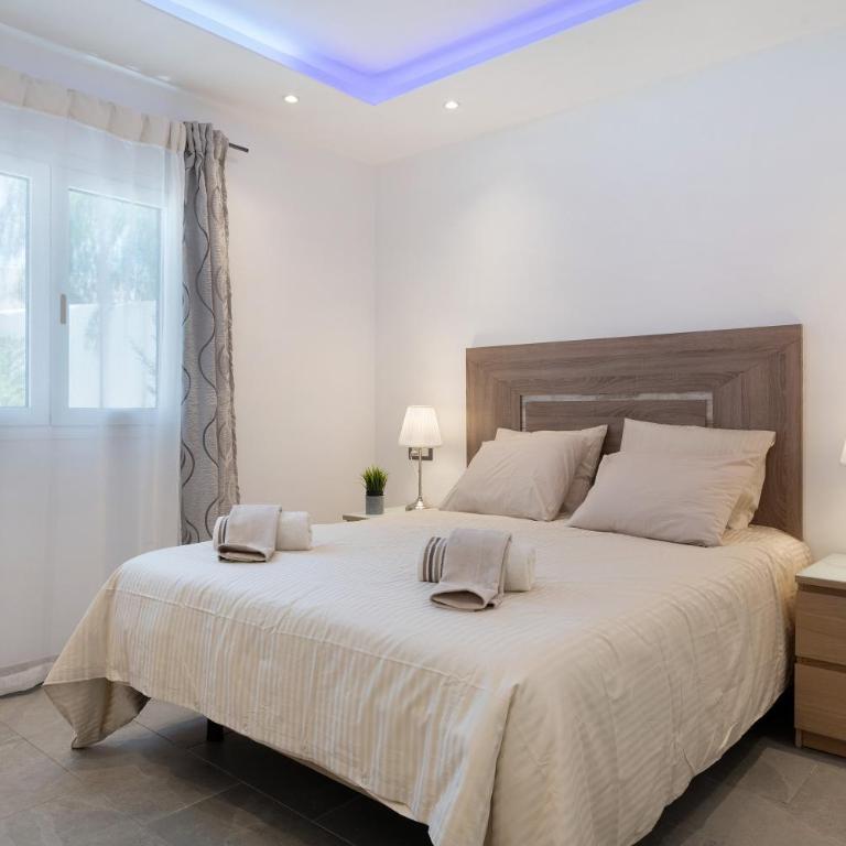 Tranquilidad 300m to beach freewifi - Two-Bedroom Deluxe Apartment with Garden View - 13