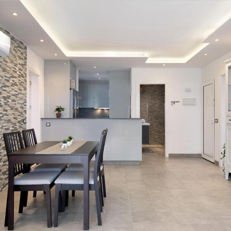 Tranquilidad 300m to beach freewifi - Two-Bedroom Deluxe Apartment with Garden View - 5