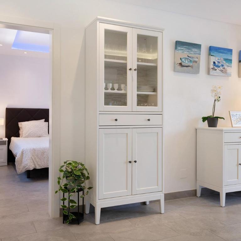 Tranquilidad 300m to beach freewifi - Two-Bedroom Deluxe Apartment with Garden View - 12