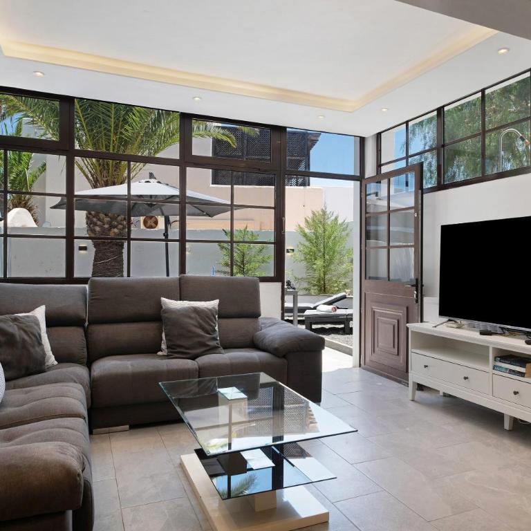Tranquilidad 300m to beach freewifi - Two-Bedroom Deluxe Apartment with Garden View - 2