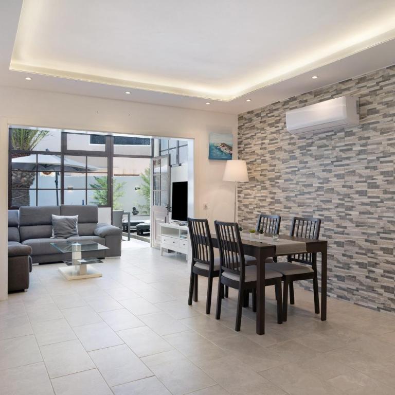 Tranquilidad 300m to beach freewifi - Two-Bedroom Deluxe Apartment with Garden View - 4