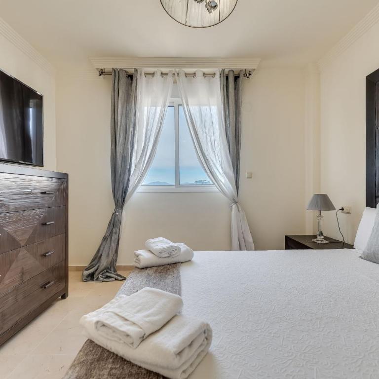 Apartamento Marbella Playa - Three-Bedroom Premium Apartment with Balcony - 12