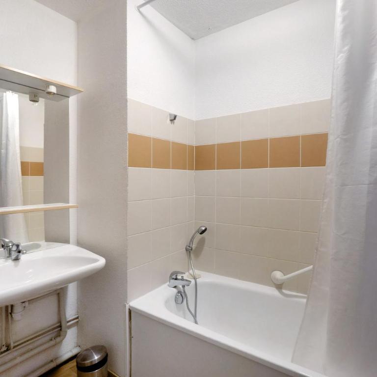 A1 308 Appart au pied des pistes - Appartement 2 Chambres Deluxe avec Balcon - 9