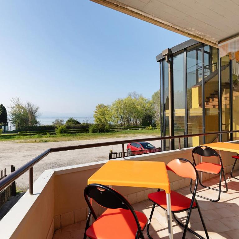 Brezza del lago - Appartamento Superior con 1 Camera da Letto e Balcone - 2