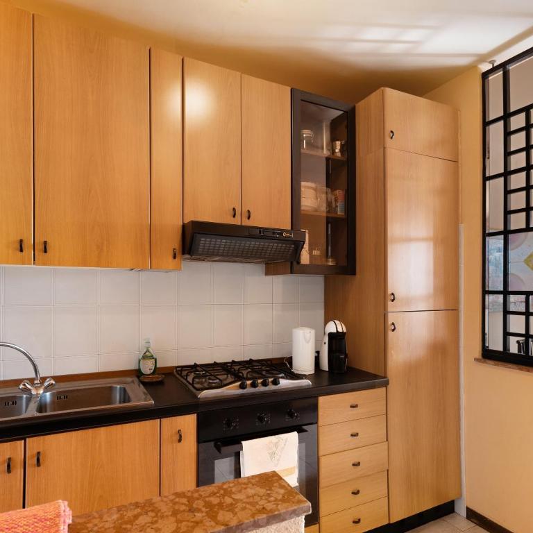 Brezza del lago - Appartamento Superior con 1 Camera da Letto e Balcone - 9