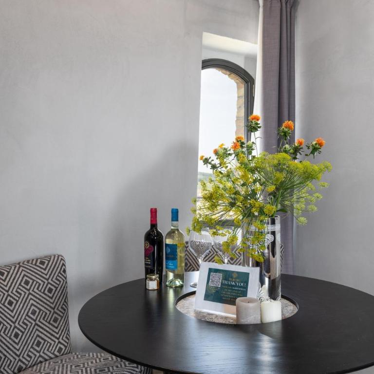 Suite Fattoressa - One-Bedroom Apartment with Garden View - 5