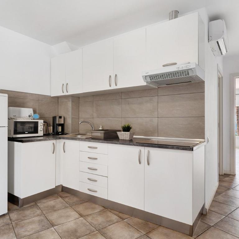 Apartamento Las Flores2 - Superior Apartment with City View - 10
