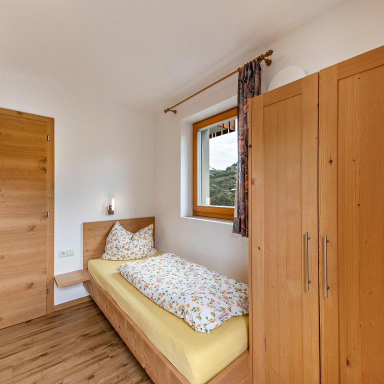 Tschafon Oberparnaihof - Two-Bedroom Deluxe Apartment with Garden View - 9