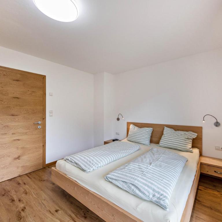 Tschafon Oberparnaihof - Two-Bedroom Deluxe Apartment with Garden View - 7