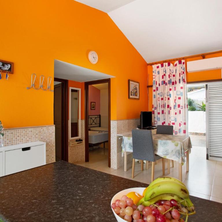 Haus Brigitte - Two-Bedroom House - 14